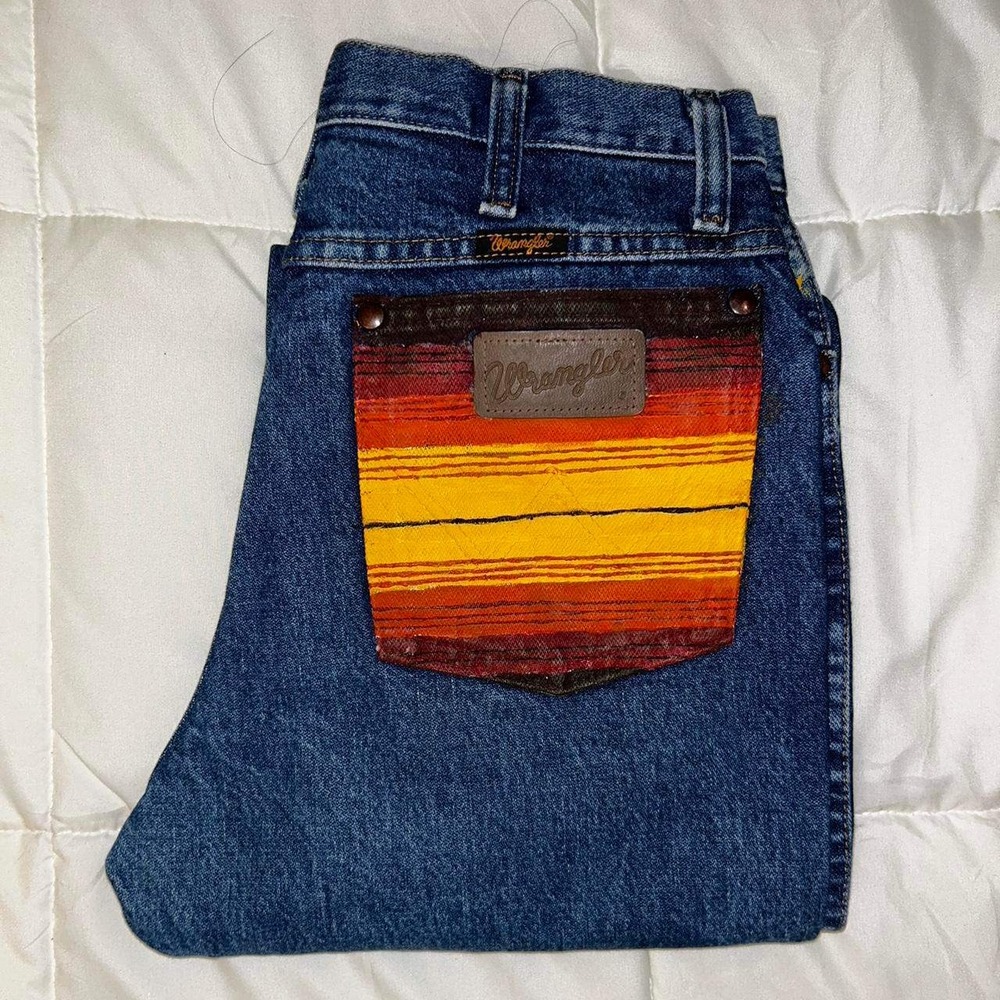 Wrangler High Rise Jeans with Multicolor Pocket